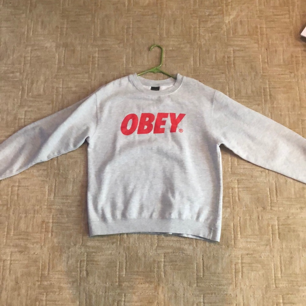 Obey crewneck